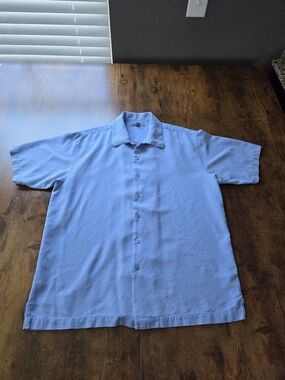 Johnston & Murphy Men's Silk Light Blue Short-Sleeve Button-Up Shirt Large